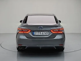 Toyota Camry 2.5 Xse Hybrid, снимка 3