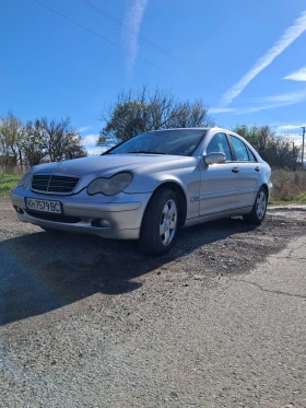 Mercedes-Benz C 200, снимка 3