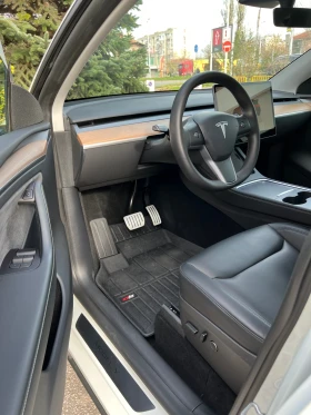 Tesla Model Y Dual motor Performance, снимка 8
