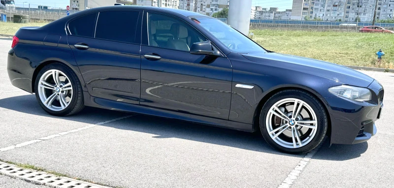 BMW 530 XDrive, FULL, Масаж, Печка, Диг. Табло, Обдухване, снимка 4 - Автомобили и джипове - 46349284