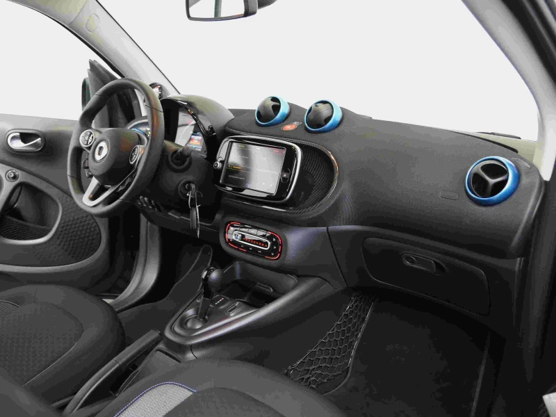 Smart Fortwo EQ = Exclusive= Plus Package Гаранция, снимка 12 - Автомобили и джипове - 48055535