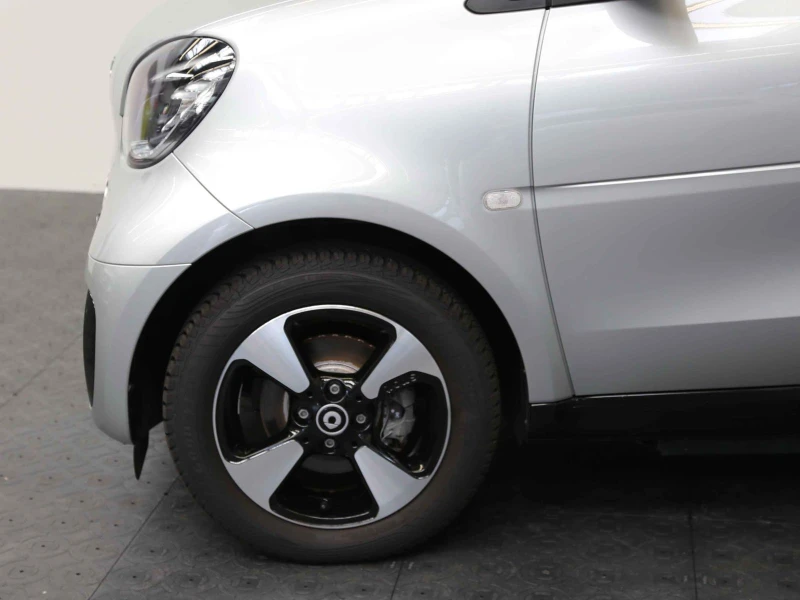 Smart Fortwo EQ = Exclusive= Plus Package Гаранция, снимка 6 - Автомобили и джипове - 48055535