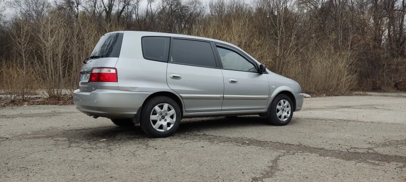 Kia Carens, снимка 11 - Автомобили и джипове - 48561324