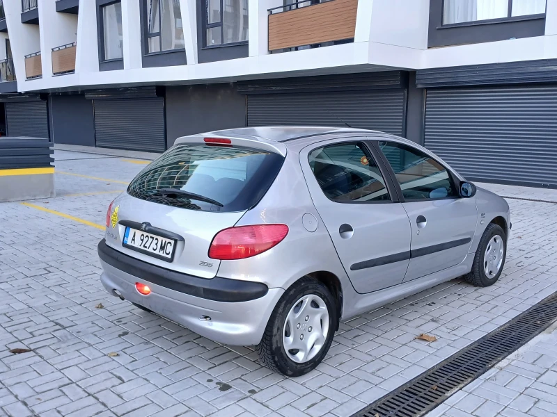 Peugeot 206 1.4i, снимка 2 - Автомобили и джипове - 48435043