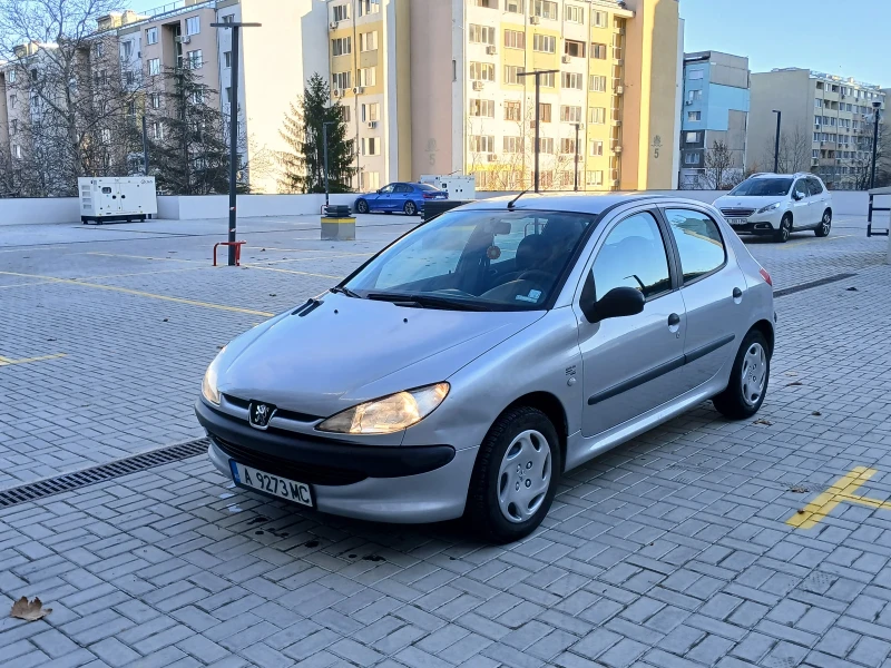 Peugeot 206 1.4i, снимка 1 - Автомобили и джипове - 48435043