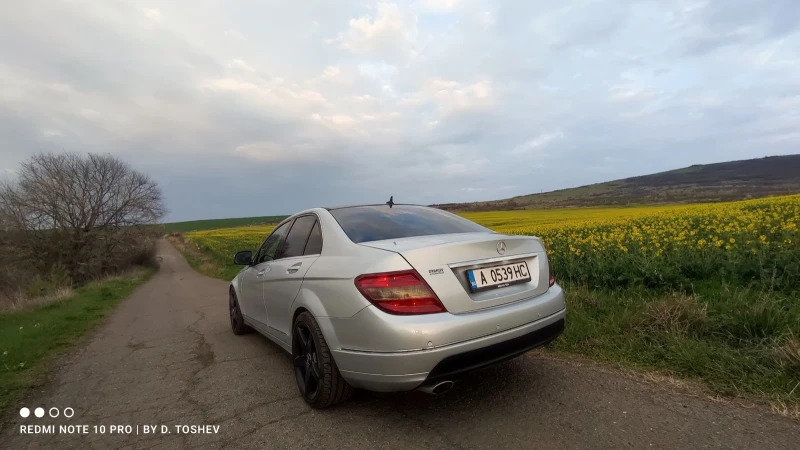 Mercedes-Benz C 220, снимка 4 - Автомобили и джипове - 49011072