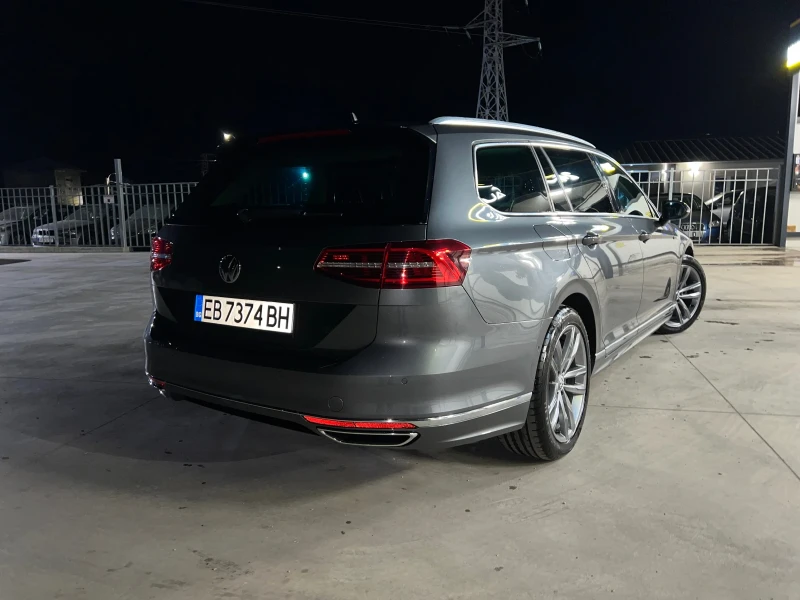 VW Passat R-Line, 2.0 4x4, Digital, снимка 10 - Автомобили и джипове - 50945615