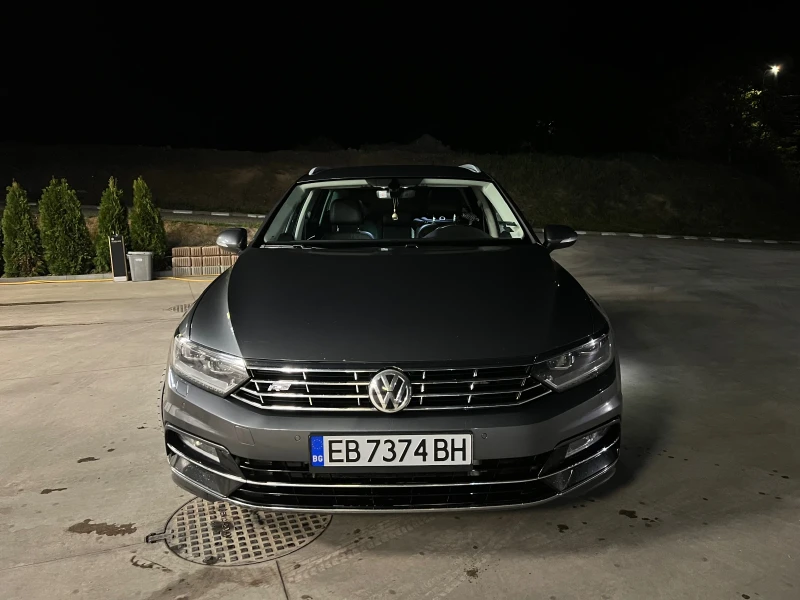 VW Passat R-Line, 2.0 4x4, Digital, снимка 8 - Автомобили и джипове - 50945615