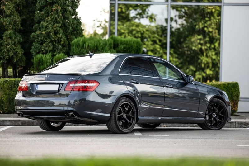 Mercedes-Benz E 500 E550 4matic, снимка 5 - Автомобили и джипове - 51963899