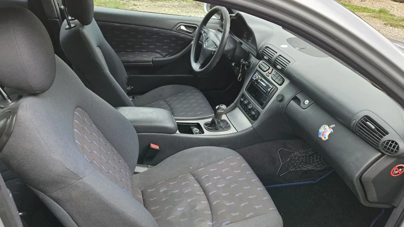 Mercedes-Benz C 220 Автоматик Нов внос, снимка 8 - Автомобили и джипове - 52578969