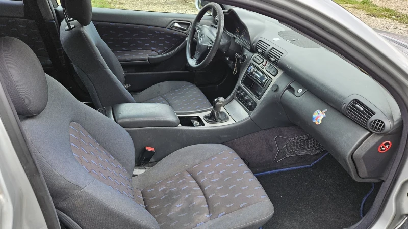 Mercedes-Benz C 220 Автоматик Нов внос, снимка 7 - Автомобили и джипове - 52578969