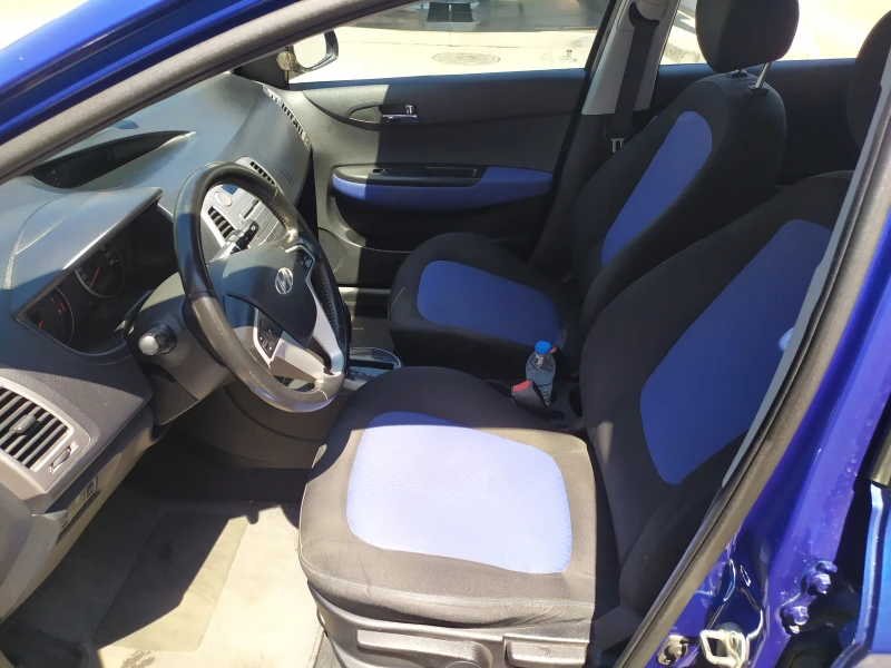 Hyundai I20 1.4 Automatic 100 коня, снимка 5 - Автомобили и джипове - 53164381