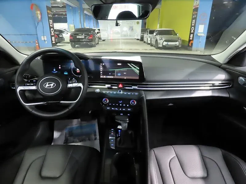 Hyundai Elantra (Cn7) 1.6 Inspiration, снимка 5 - Автомобили и джипове - 55087396
