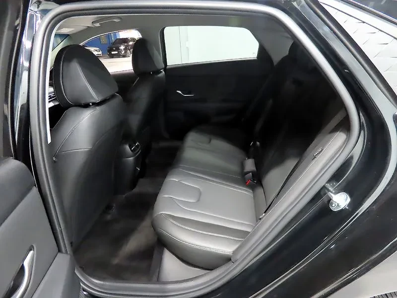 Hyundai Elantra (Cn7) 1.6 Inspiration, снимка 7 - Автомобили и джипове - 55087396
