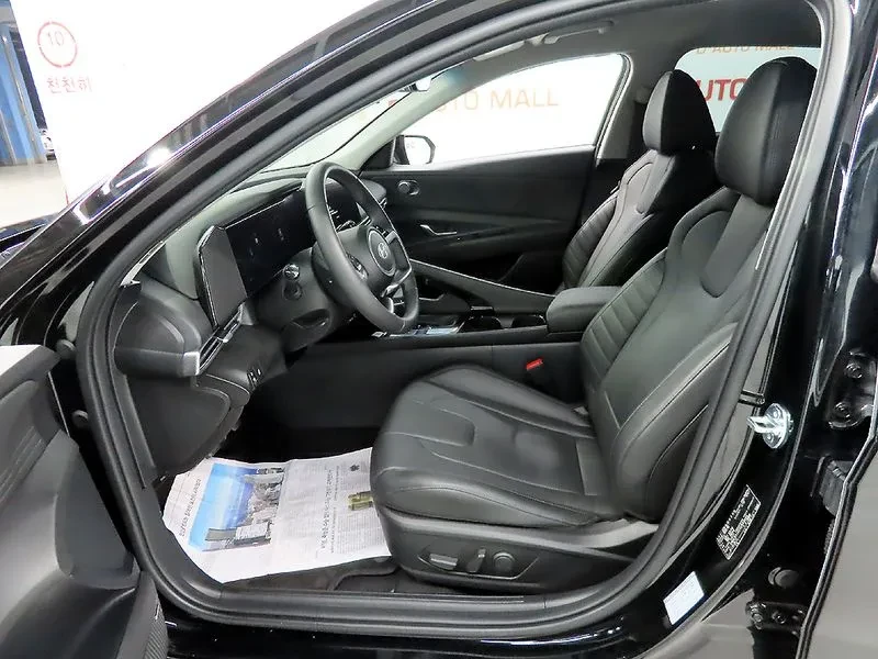 Hyundai Elantra (Cn7) 1.6 Inspiration, снимка 6 - Автомобили и джипове - 55087396