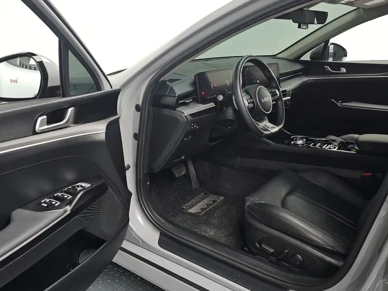 Kia K5 1.6 TURBO PRESTIGE, снимка 10 - Автомобили и джипове - 55089319