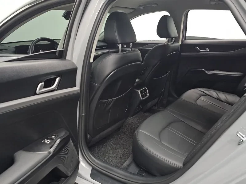 Kia K5 1.6 TURBO PRESTIGE, снимка 12 - Автомобили и джипове - 55089319