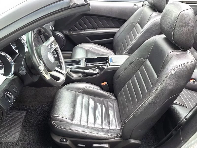 Ford Mustang 3.7 K Automatic, снимка 14 - Автомобили и джипове - 55977795