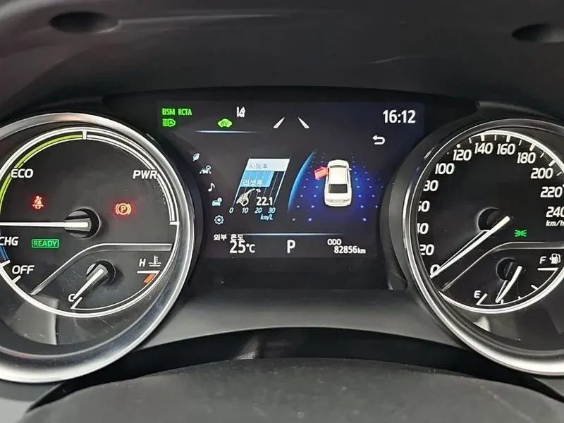 Toyota Camry 2.5 Xse Hybrid, снимка 8 - Автомобили и джипове - 56738101