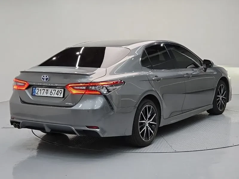 Toyota Camry 2.5 Xse Hybrid, снимка 4 - Автомобили и джипове - 56738101