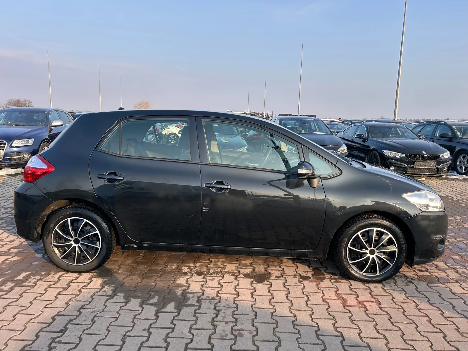 Toyota Auris 1.6i AVTOMAT EURO 5 - изображение 5