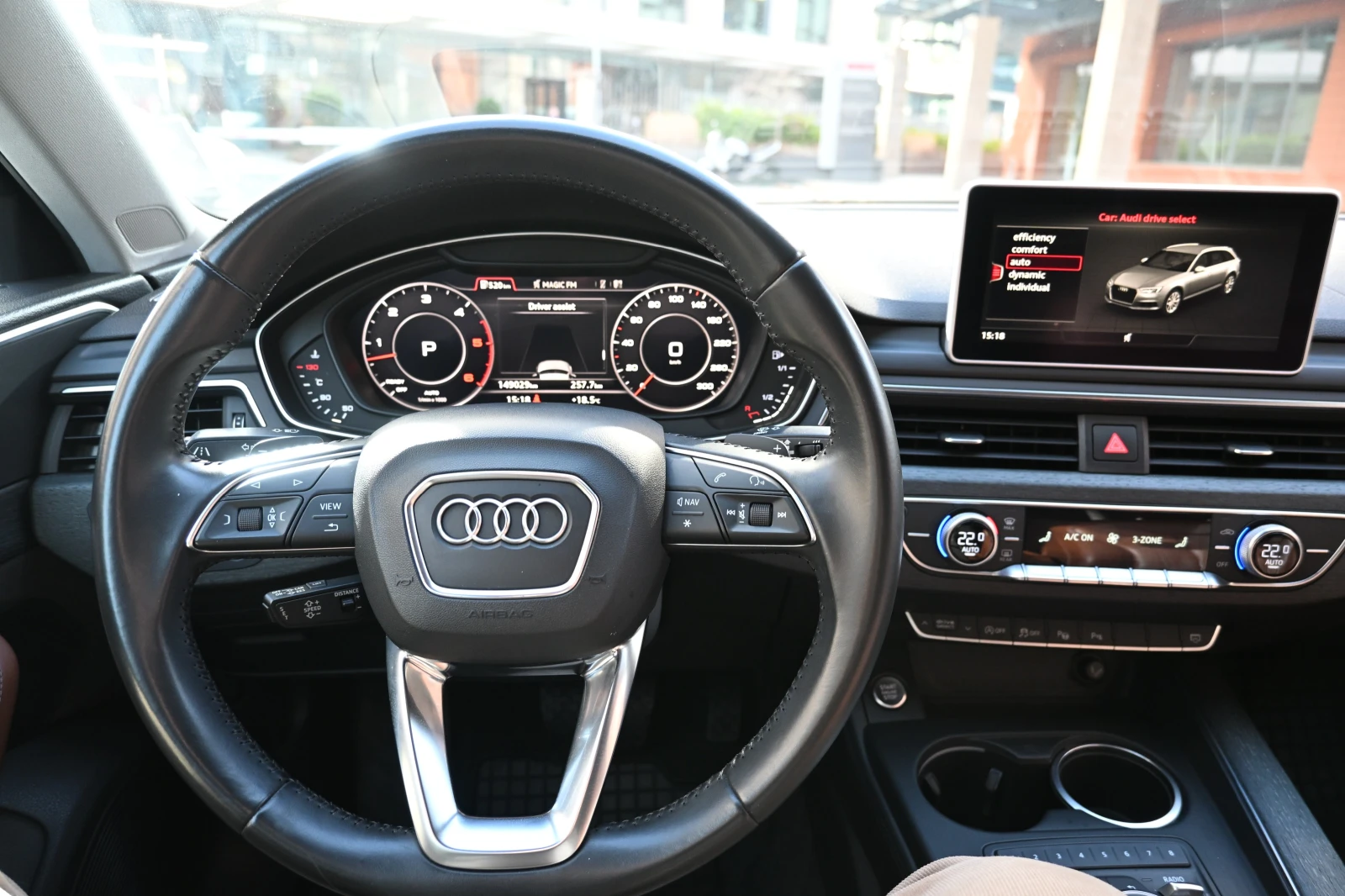 Audi A4 3.0tdi  Quattro/Matrix/Virtual/Hedap/MediaB&O, снимка 11 - Автомобили и джипове - 53864963