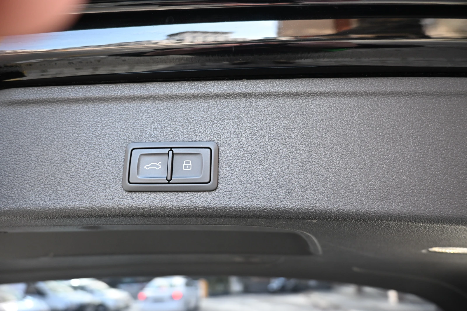 Audi A4 3.0tdi  Quattro/Matrix/Virtual/Hedap/MediaB&O, снимка 16 - Автомобили и джипове - 53864963