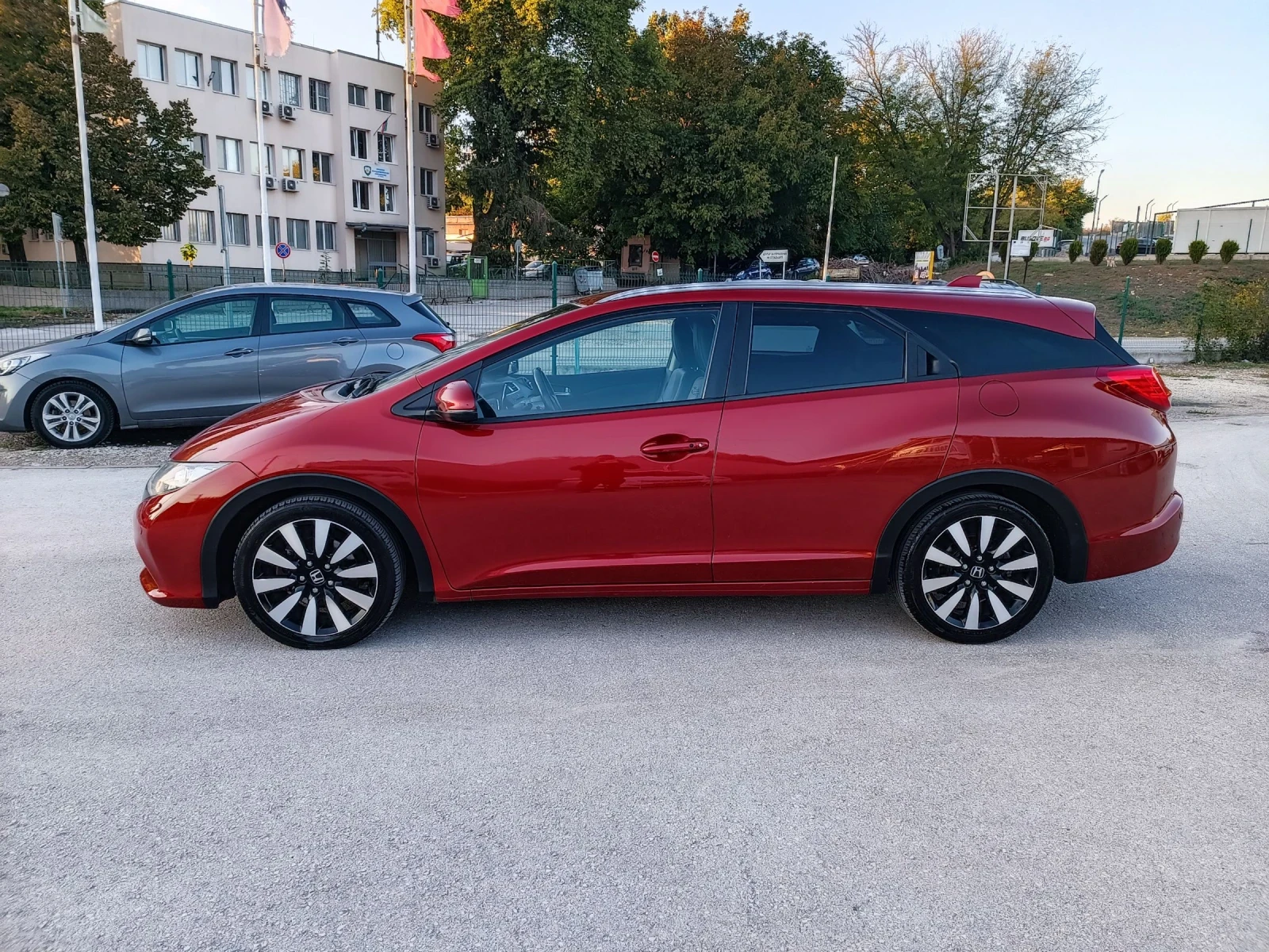 Honda Civic 1.8i-140кс-ШВЕЙЦАРИЯ-АВТОМАТ-KEYLESS - изображение 6