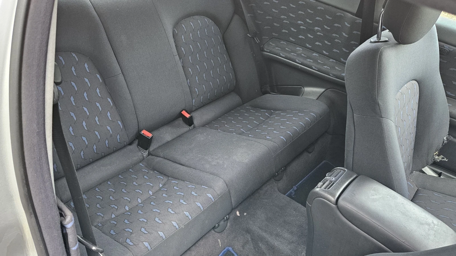 Mercedes-Benz C 220 Автоматик Нов внос - изображение 9