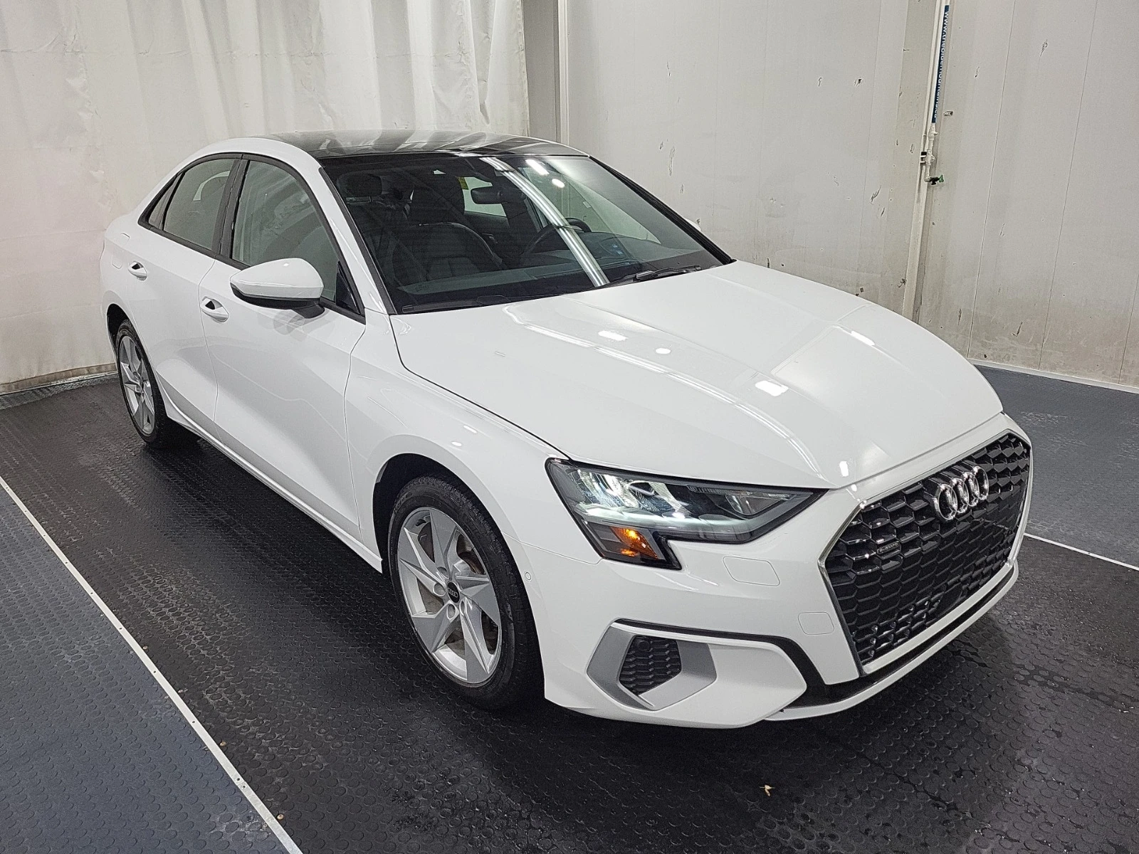 Audi A3 KOMFORT* * CARFAX * * ���� ������ * *  | Mobile.bg � ����������� 3