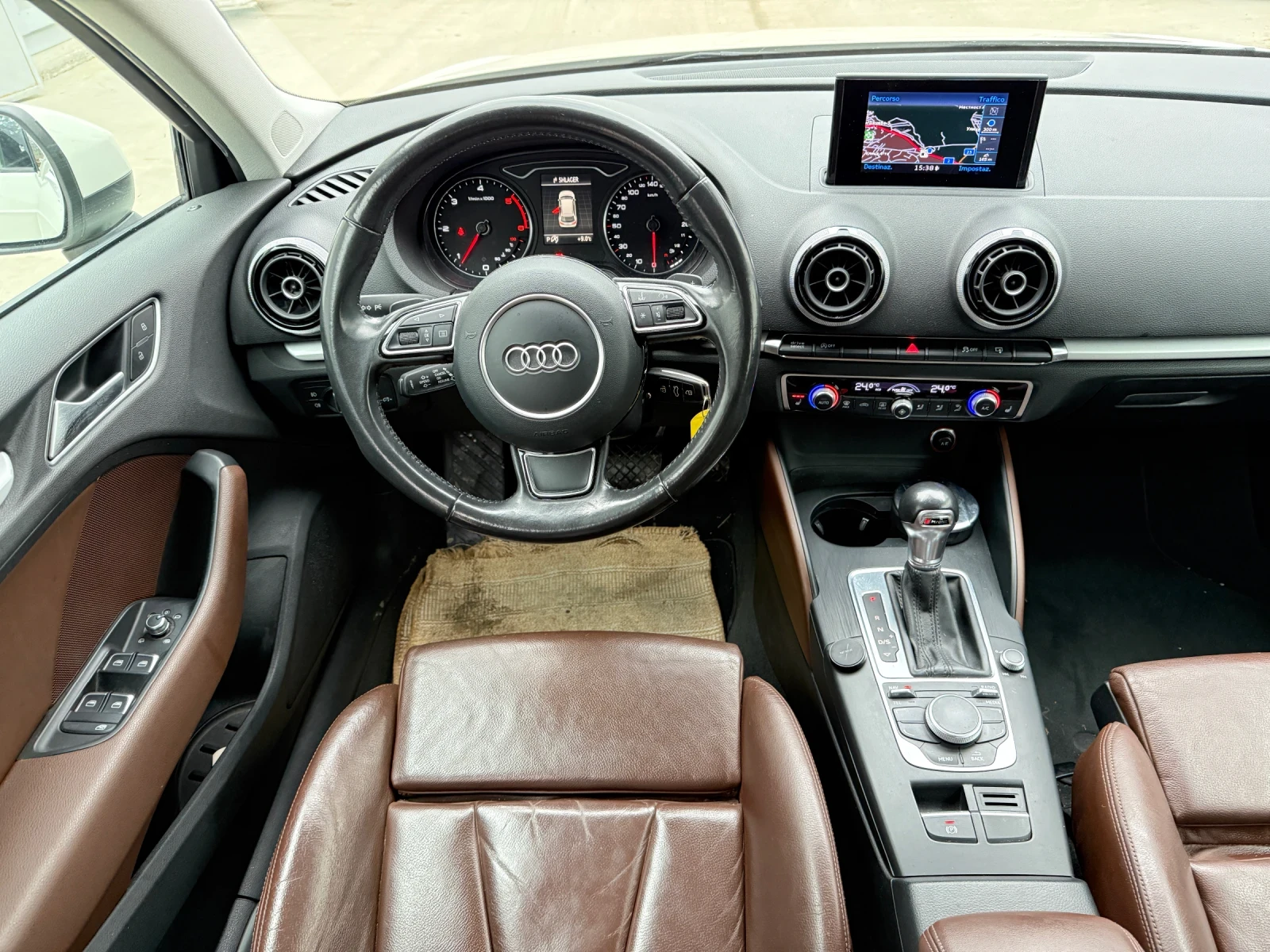 Audi A3 2.0TDI/АВТОМАТ/КОЖА/ОЧАКВАН ВНОС/ОБСЛУЖЕН/ - изображение 10