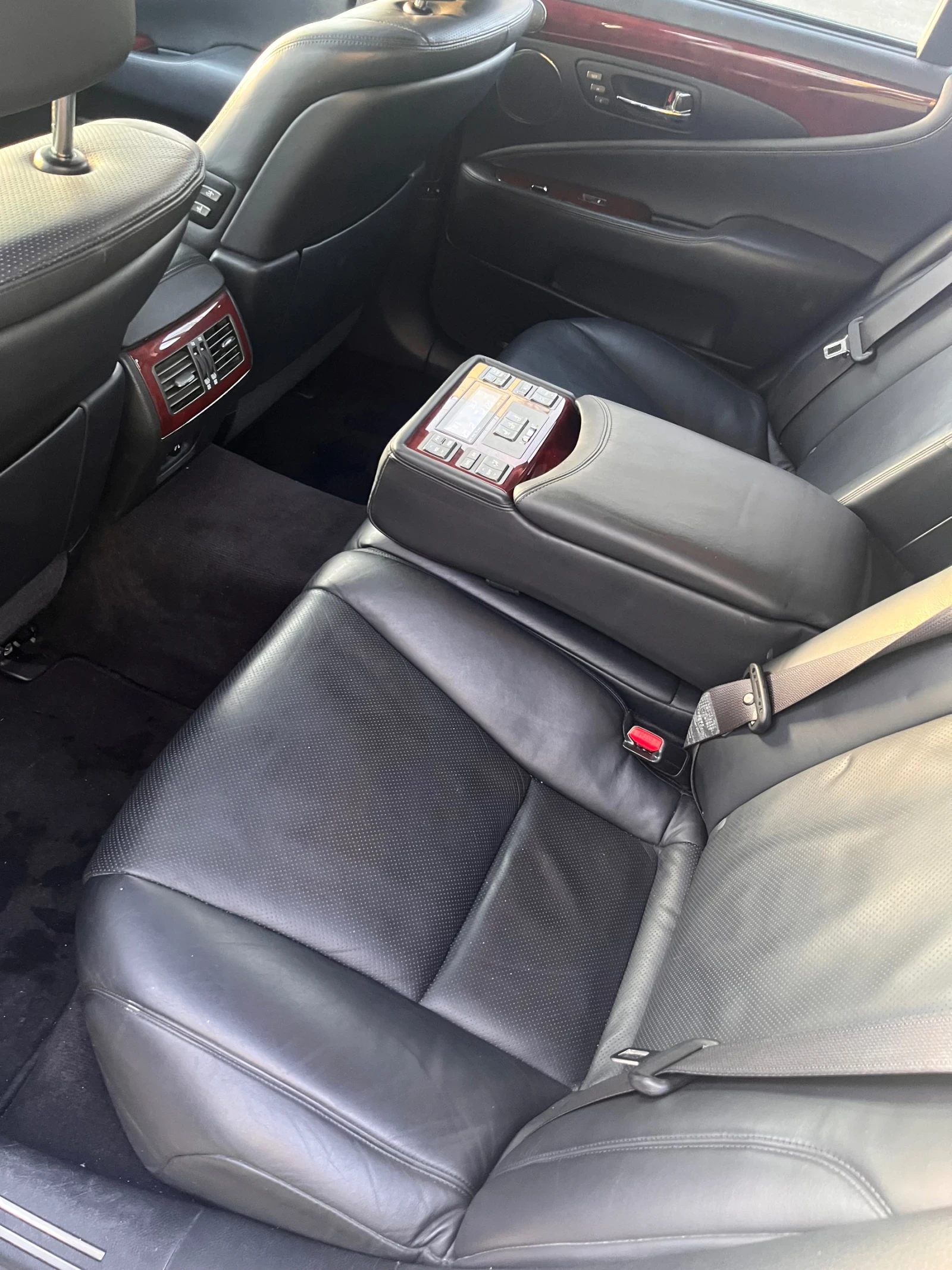 Lexus LS 460 | Mobile.bg � ����������� 12