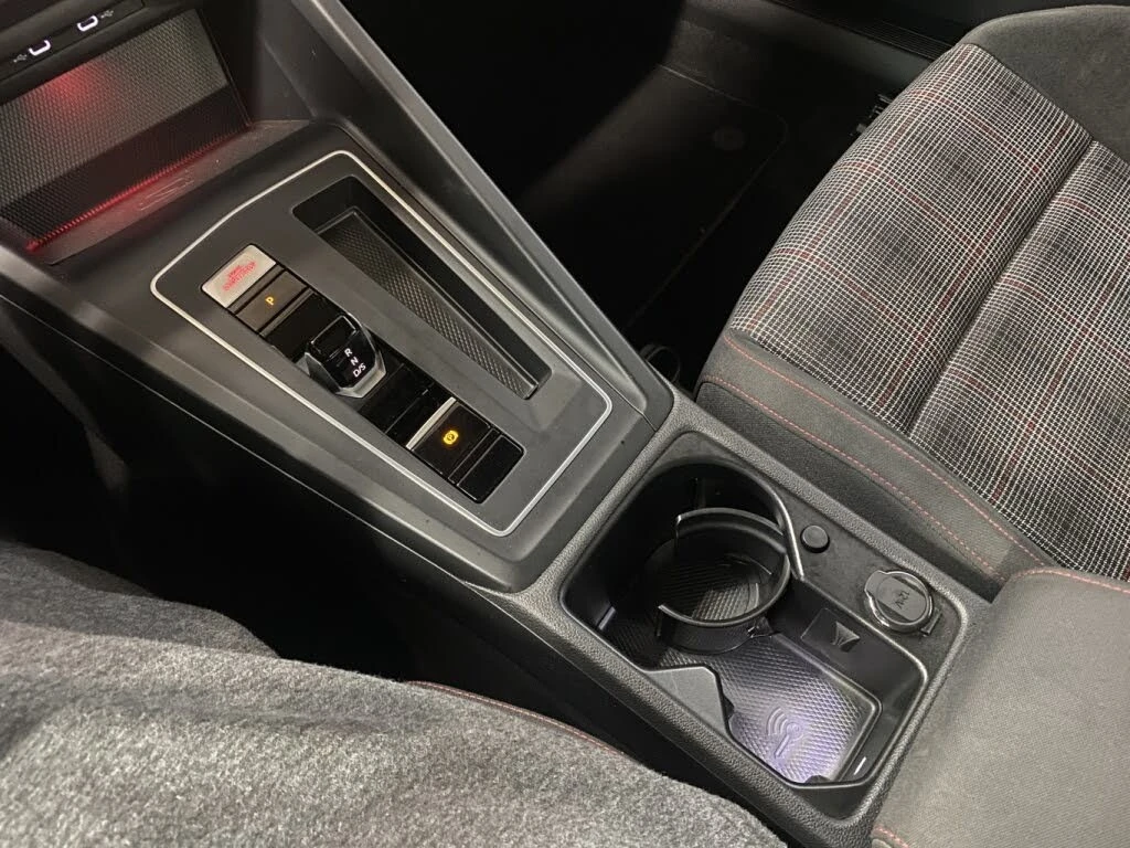 VW Golf GTI* 2.0T* ����������* (���� �� ��) | Mobile.bg � ����������� 12