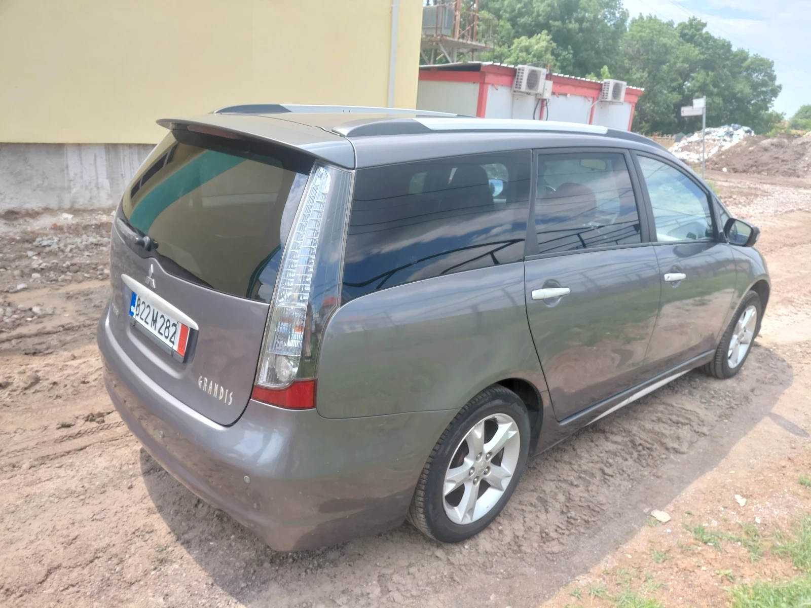 Mitsubishi Grandis | Mobile.bg � ����������� 4