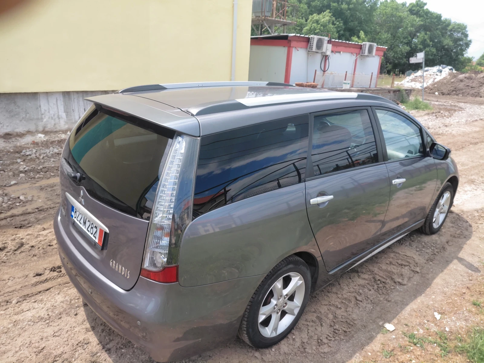 Mitsubishi Grandis | Mobile.bg � ����������� 3