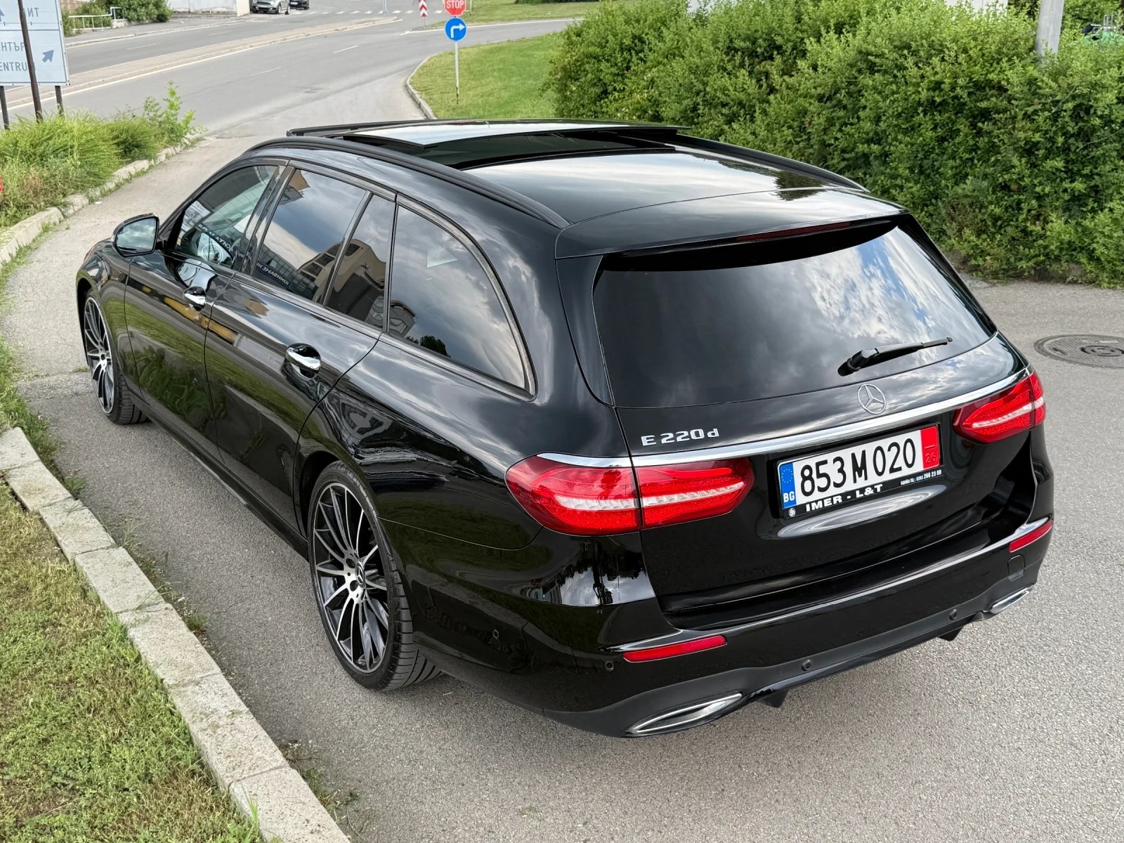 Mercedes-Benz E 220 AMG E220D, снимка 3 - Автомобили и джипове - 54821906