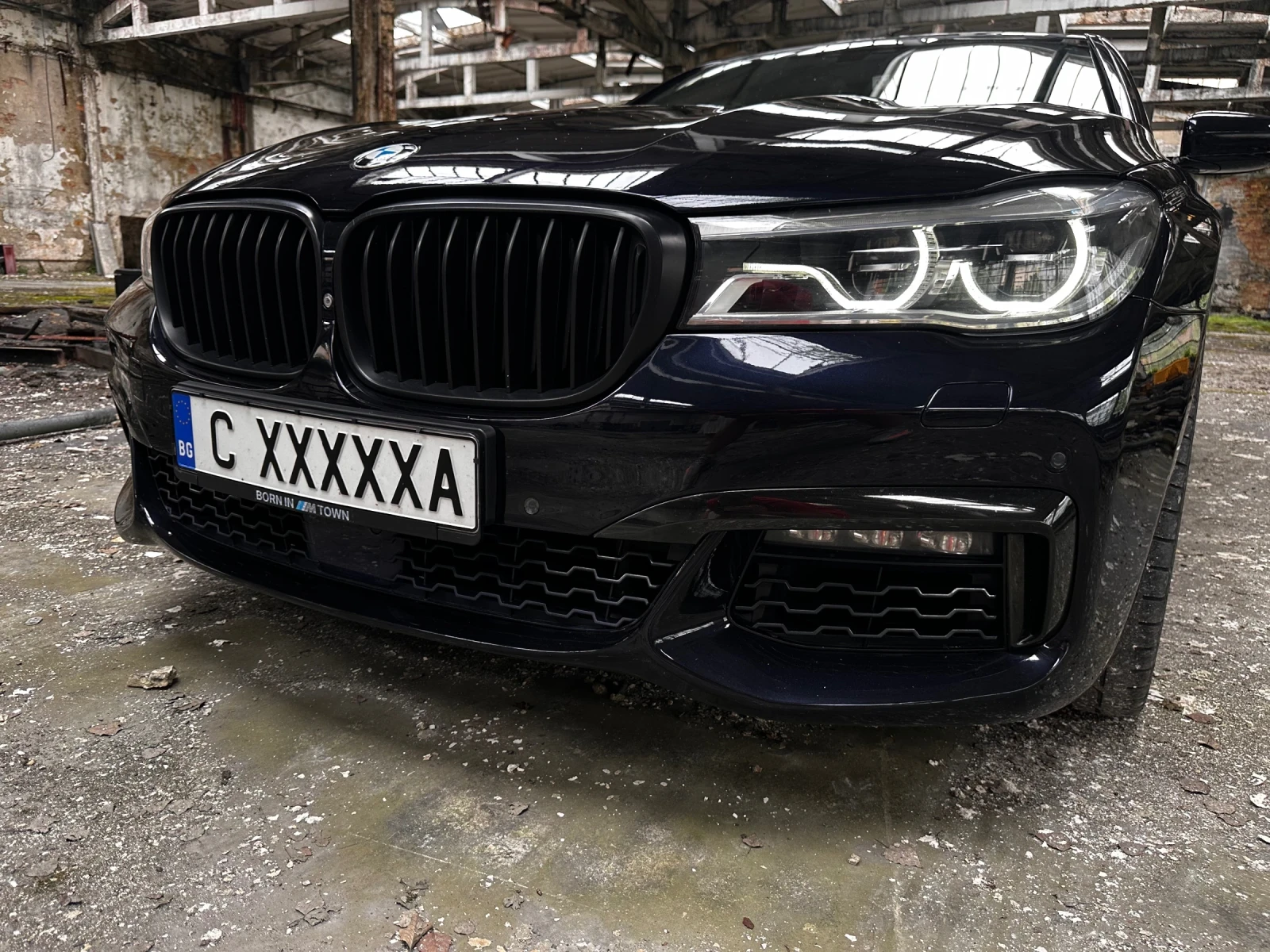 BMW 750, снимка 9 - Автомобили и джипове - 54963557