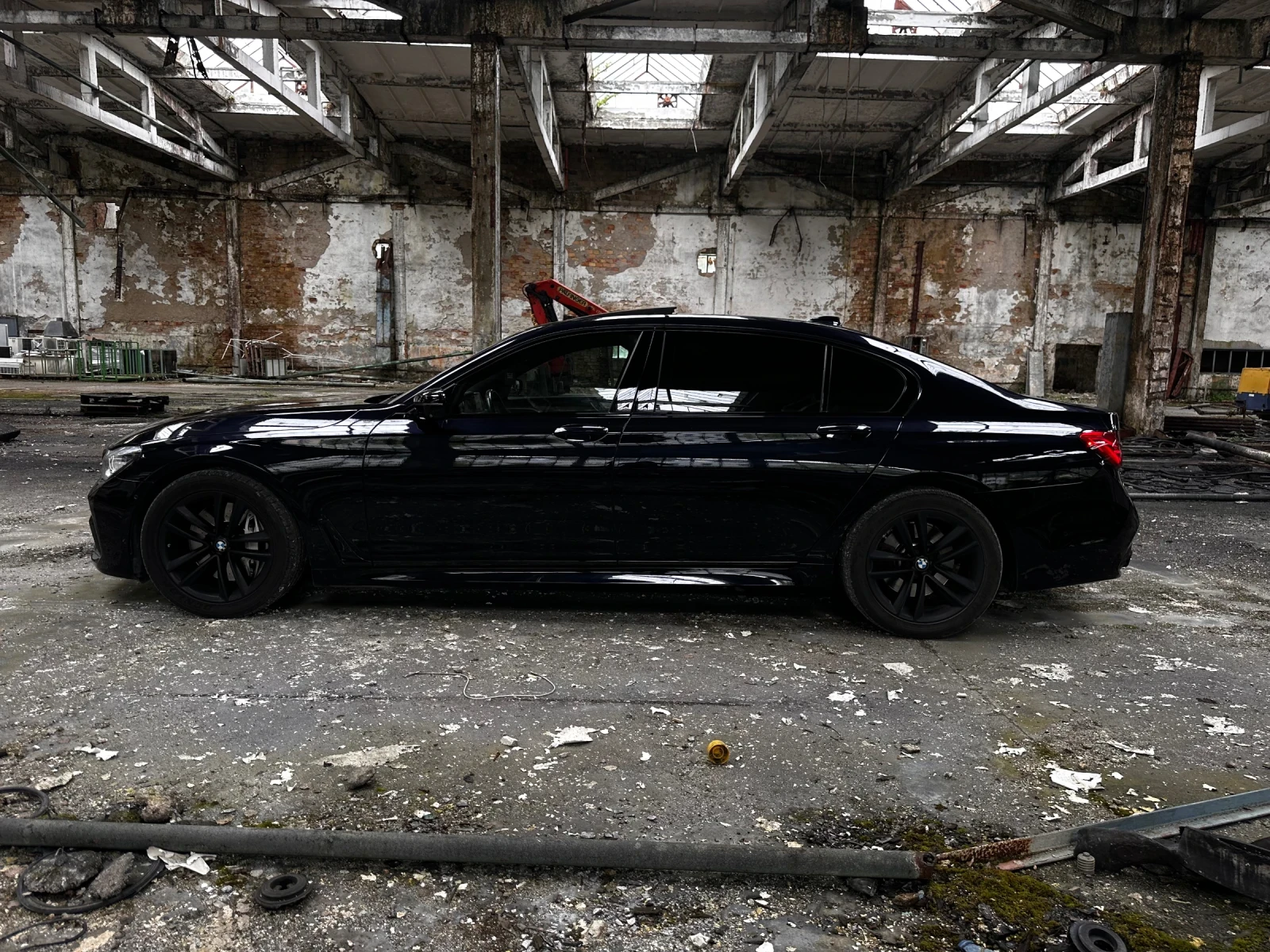 BMW 750, снимка 7 - Автомобили и джипове - 54963557