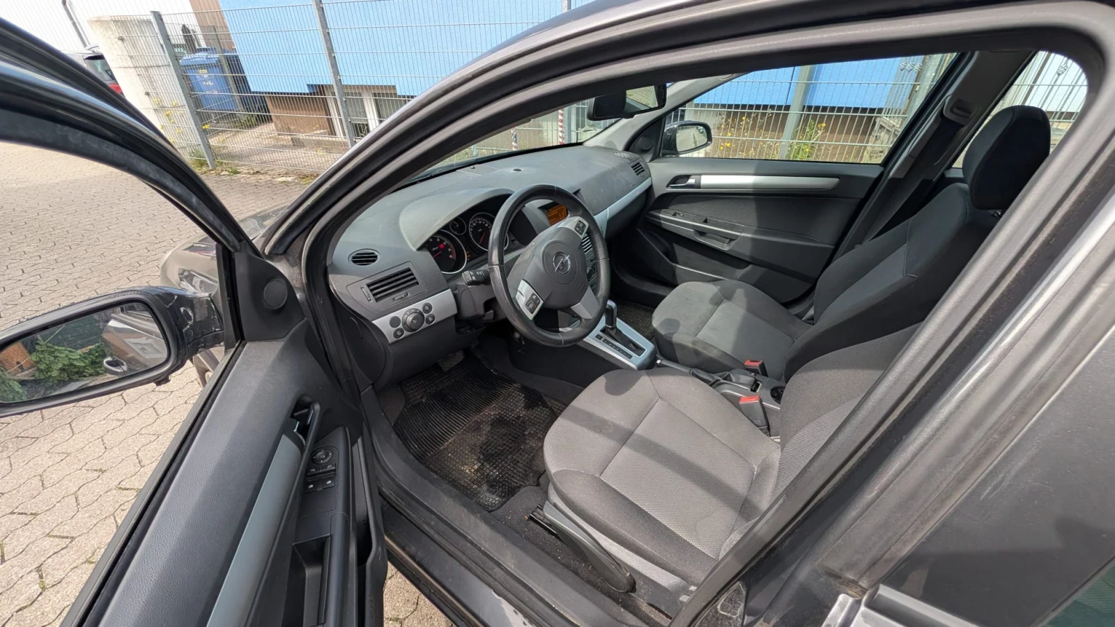 Opel Astra 1.8i, Бензин, Автоматик, Клима, нов внос, Германия, снимка 7 - Автомобили и джипове - 55084100