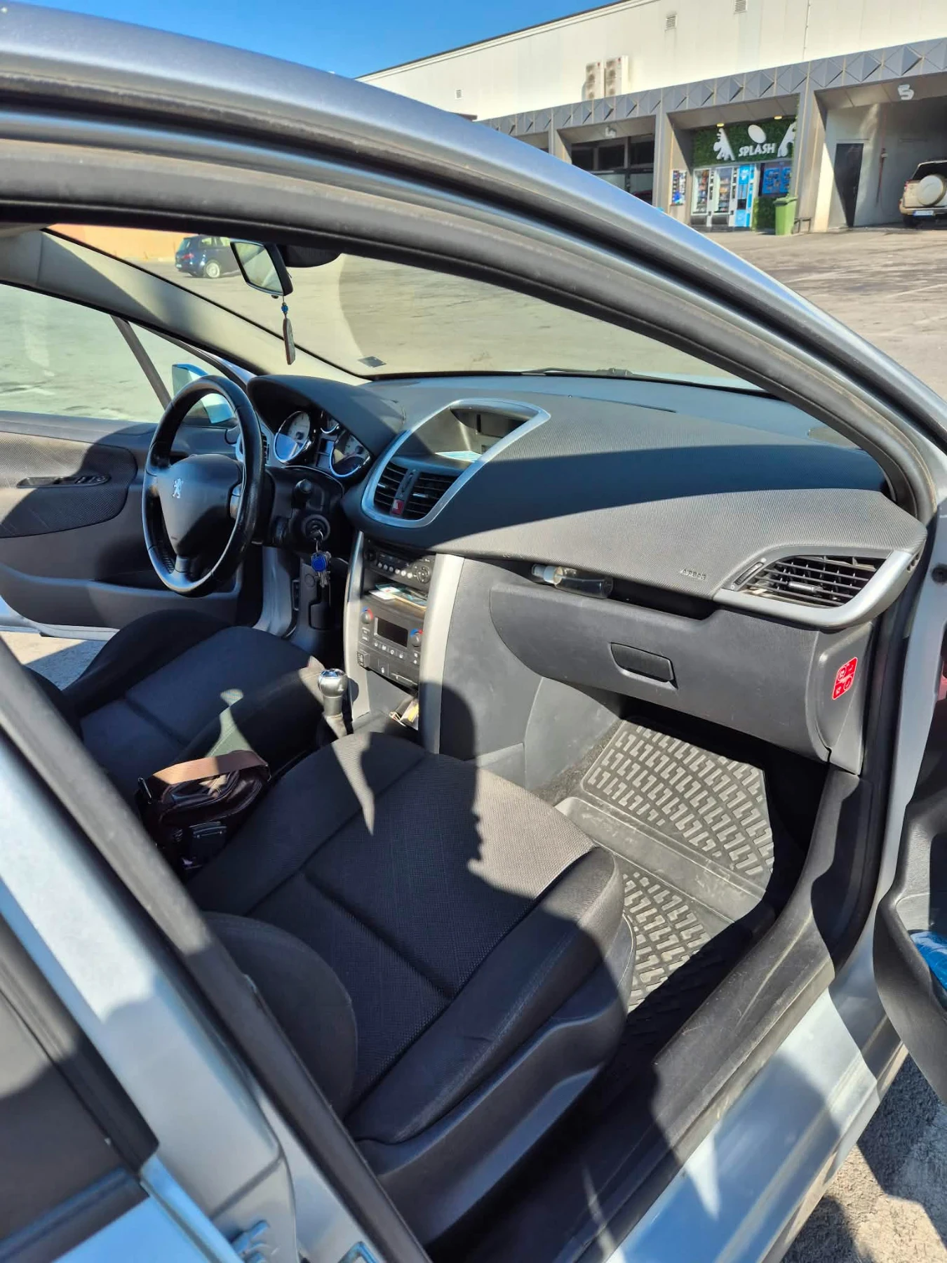Peugeot 207, снимка 9 - Автомобили и джипове - 55500444