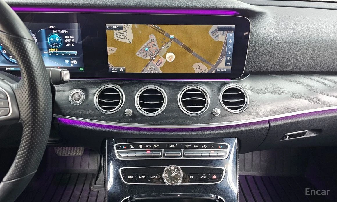 Mercedes-Benz E 300, снимка 12 - Автомобили и джипове - 55692661