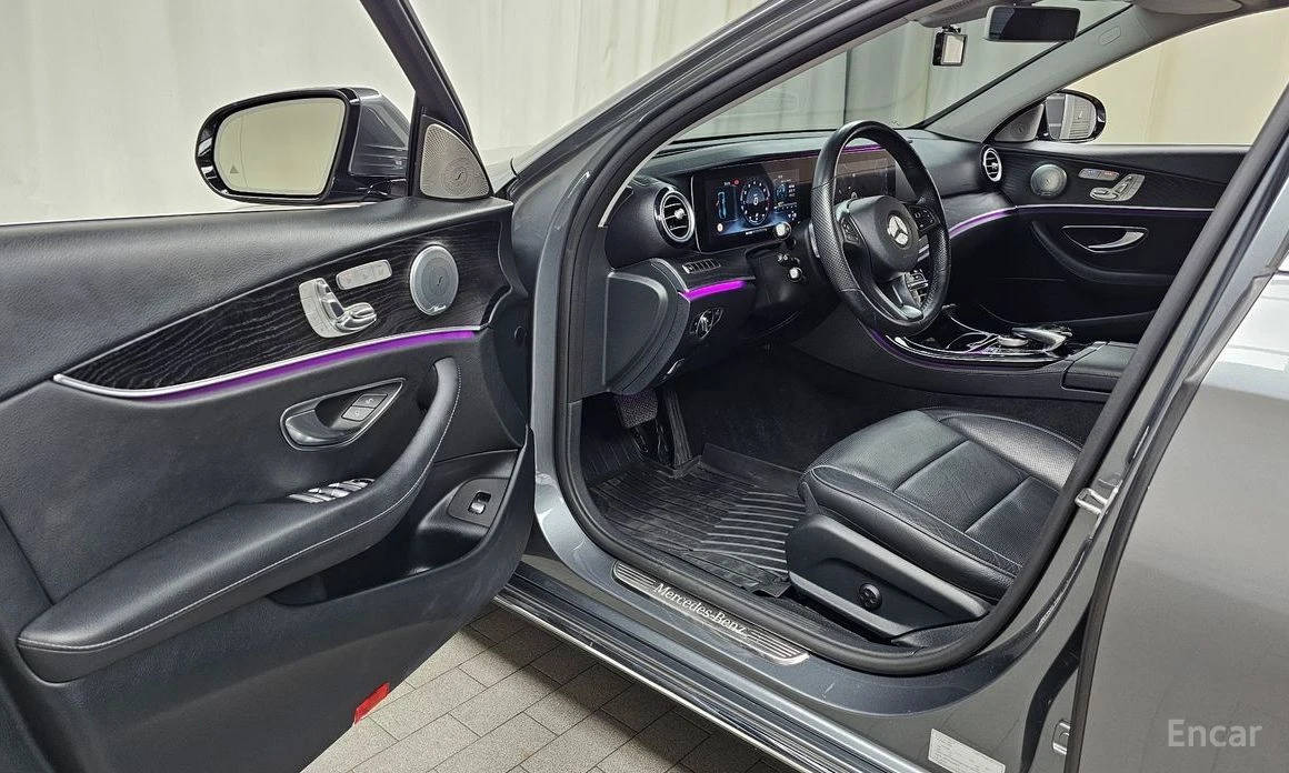 Mercedes-Benz E 300, снимка 10 - Автомобили и джипове - 55692661