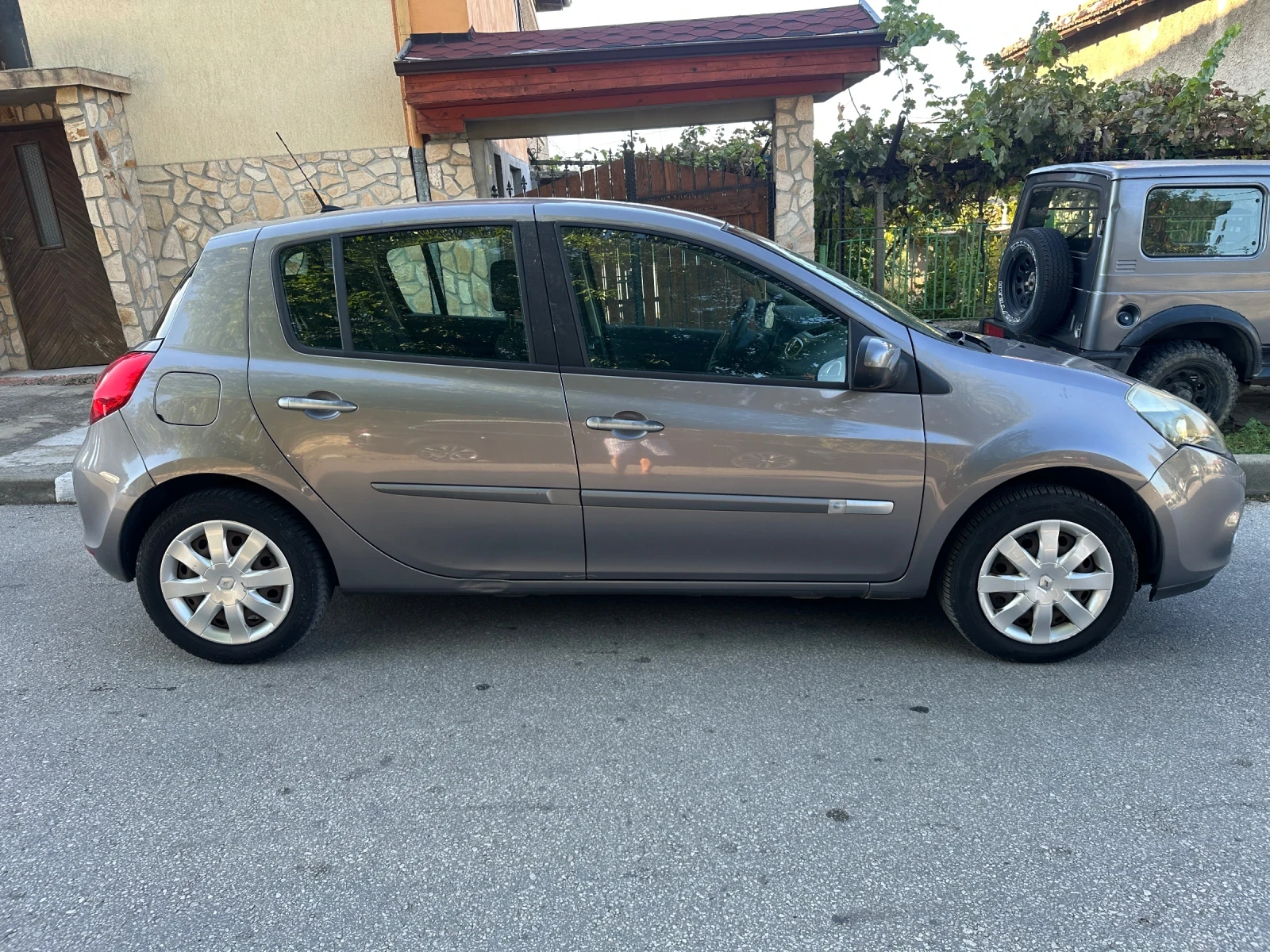 Renault Clio 1.2 GAZ* * * 146000* * * km.Navi. | Mobile.bg � ����������� 5