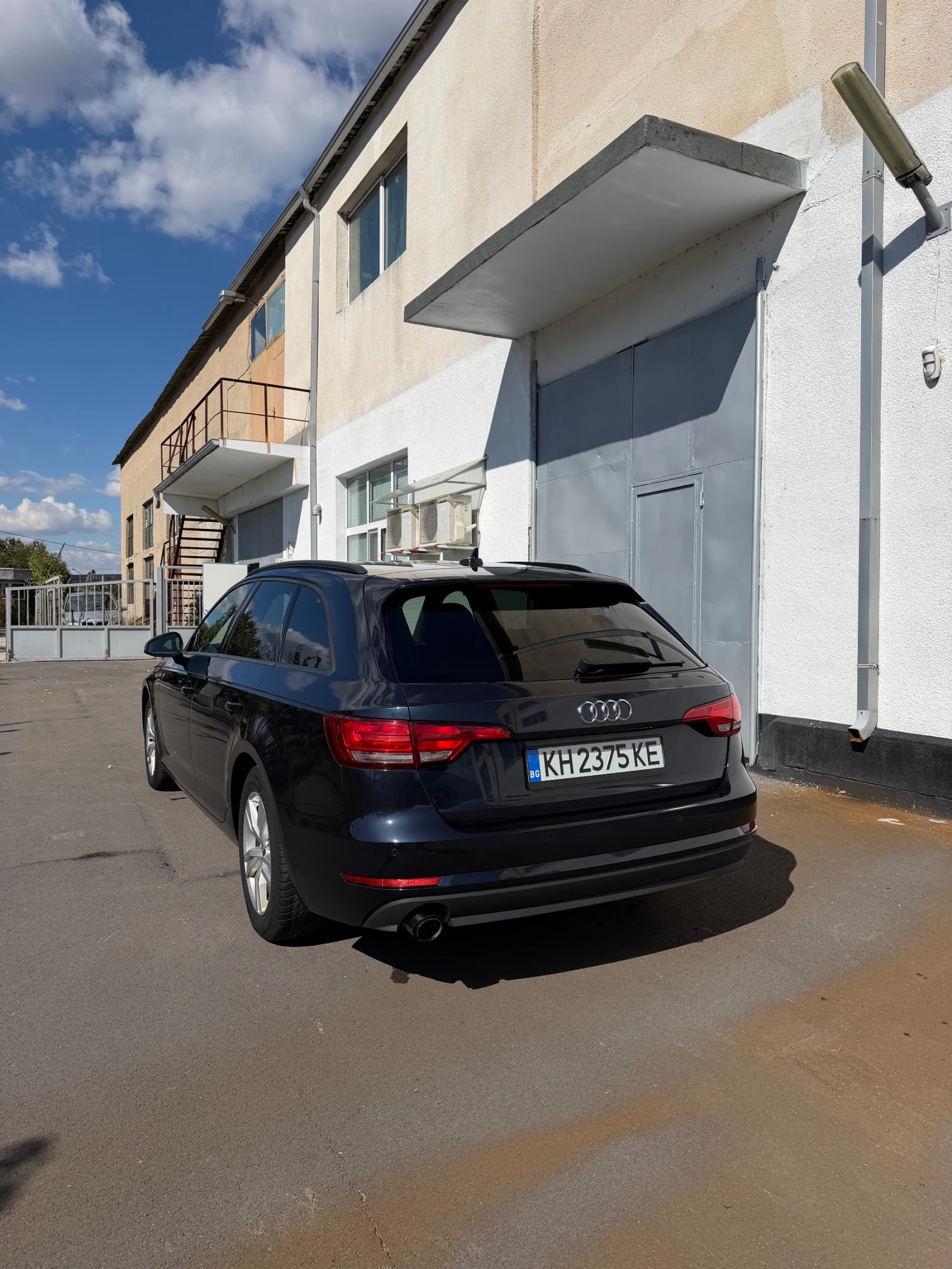 Audi A4, снимка 3 - Автомобили и джипове - 56257550