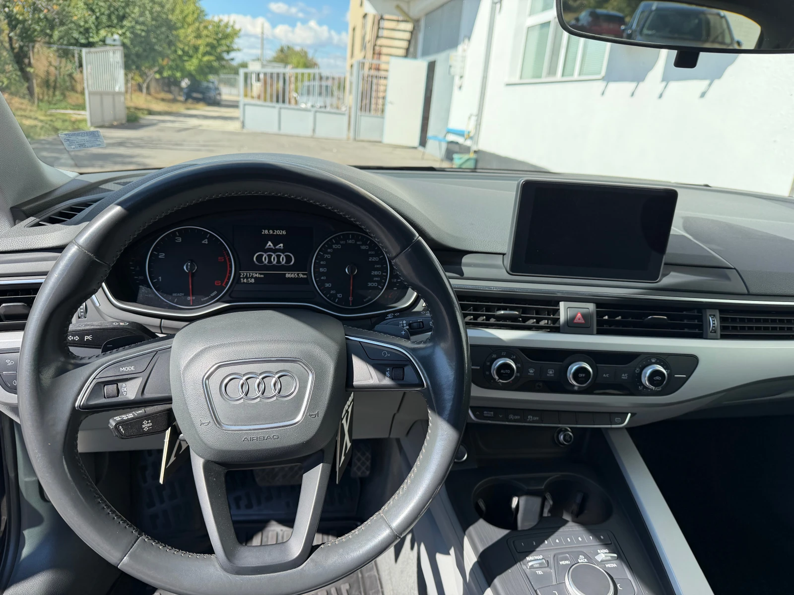 Audi A4, снимка 6 - Автомобили и джипове - 56257550