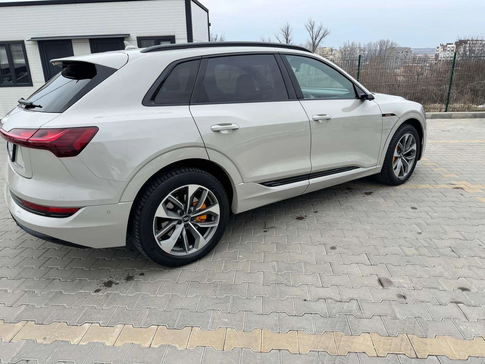 Audi E-Tron 55 Advance, снимка 6 - Автомобили и джипове - 56320728
