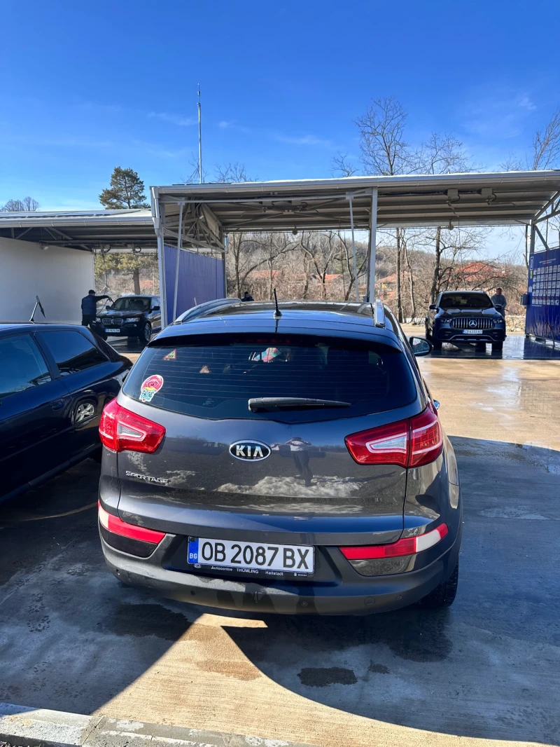 Kia Sportage, снимка 2 - Автомобили и джипове - 48093069