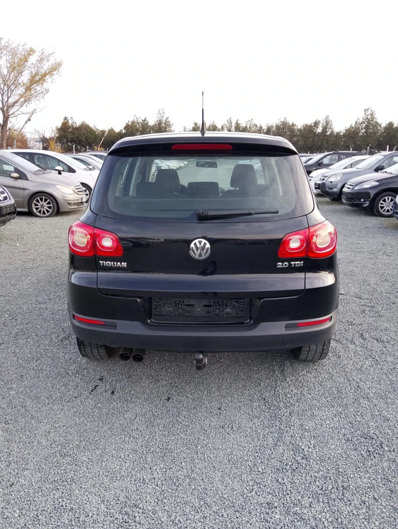 VW Tiguan 4/4    2.0 dizel, снимка 5 - Автомобили и джипове - 48214532