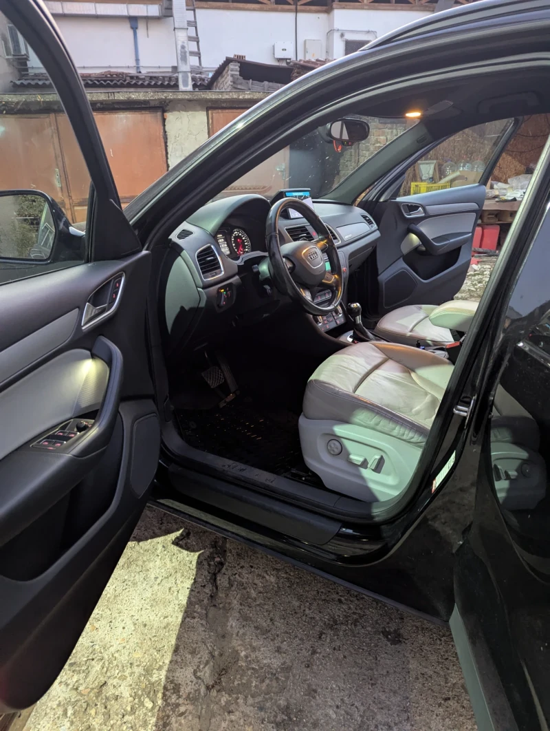 Audi Q3, снимка 11 - Автомобили и джипове - 52666037