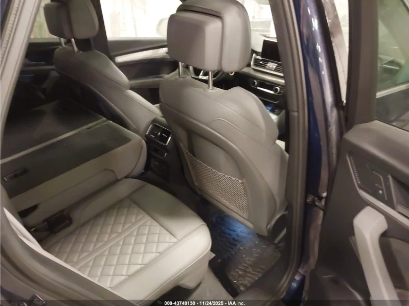 Audi SQ5 VIRTUAL* QUATTRO* ПОДГРЕВ* PANO* ALCANTARA, снимка 9 - Автомобили и джипове - 53056921